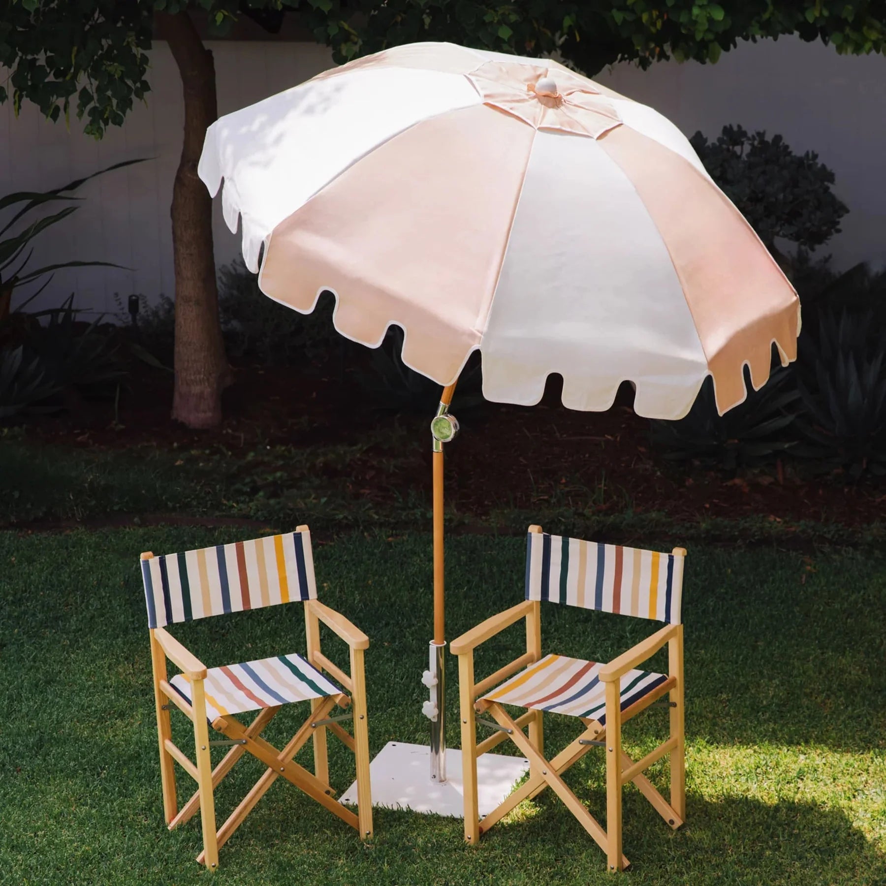 Luxury: Parasol with wooden pole - Basil Bangs – Nüspace