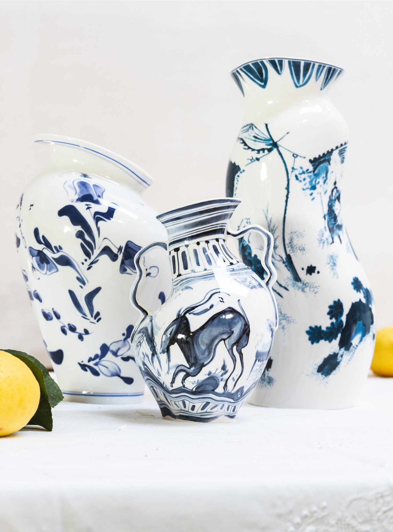 King Wen: Blue and white vase - Seletti – Nüspace