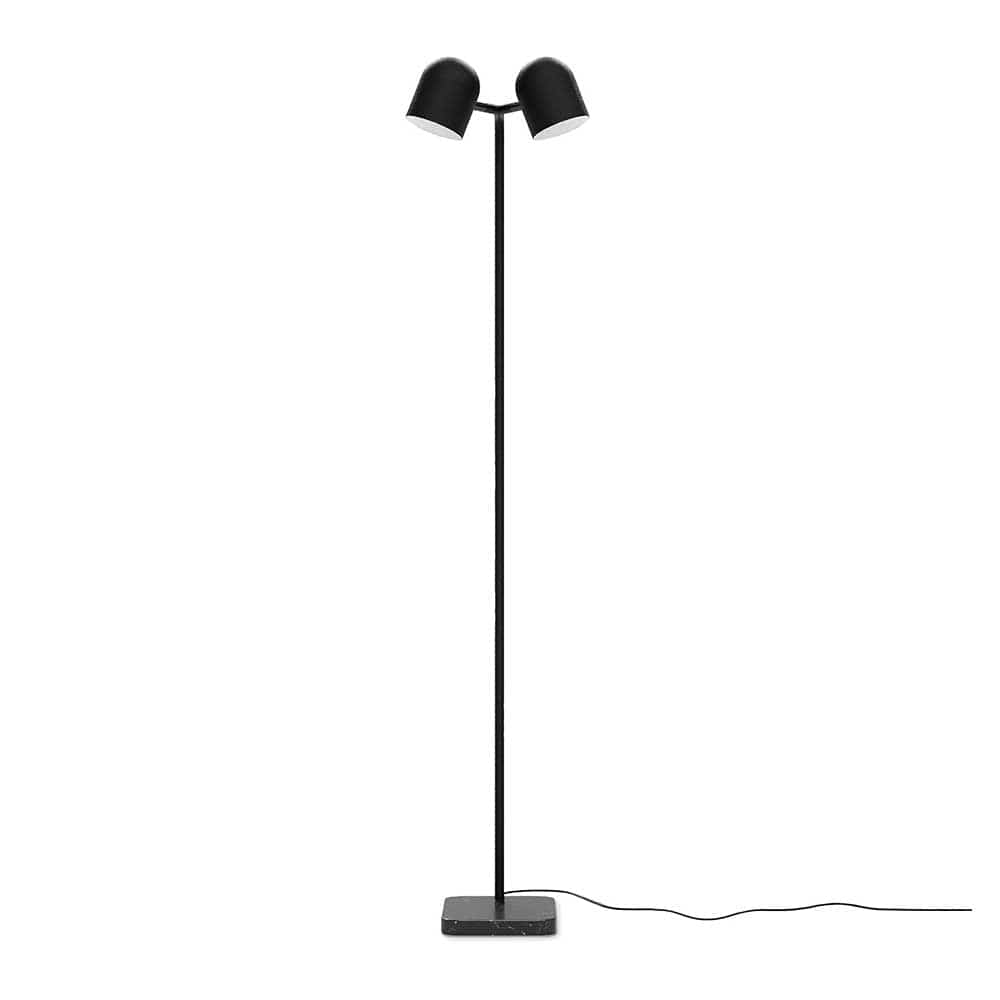 Gus* Modern tandem, lampe sur pied avec 2 abat-jour, en métal, noir