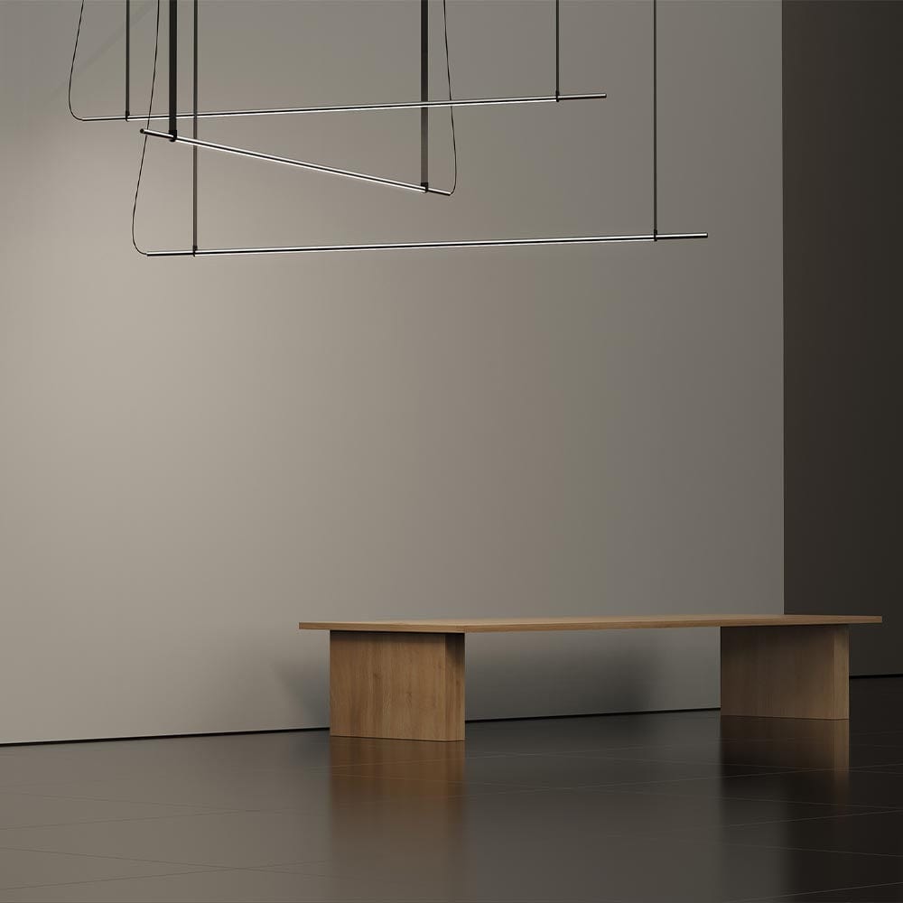 Véritable oeuvre d'art, la lampe suspendue T.O par Pablo Designs en forme de fine baguette en aluminium est a accrocher au plafond en solo ou en groupe. À vous de choisir entre toutes les variantes proposées dans le catalogue.
