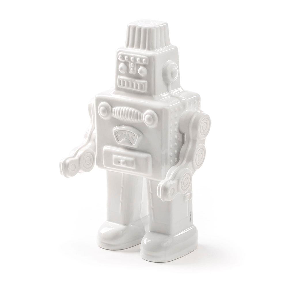 Laissez-vous transporter vers le futur d'antan avec 'My Robot' de Seletti : une création en porcelaine qui célèbre l'imaginaire de la science-fiction des décennies passées.