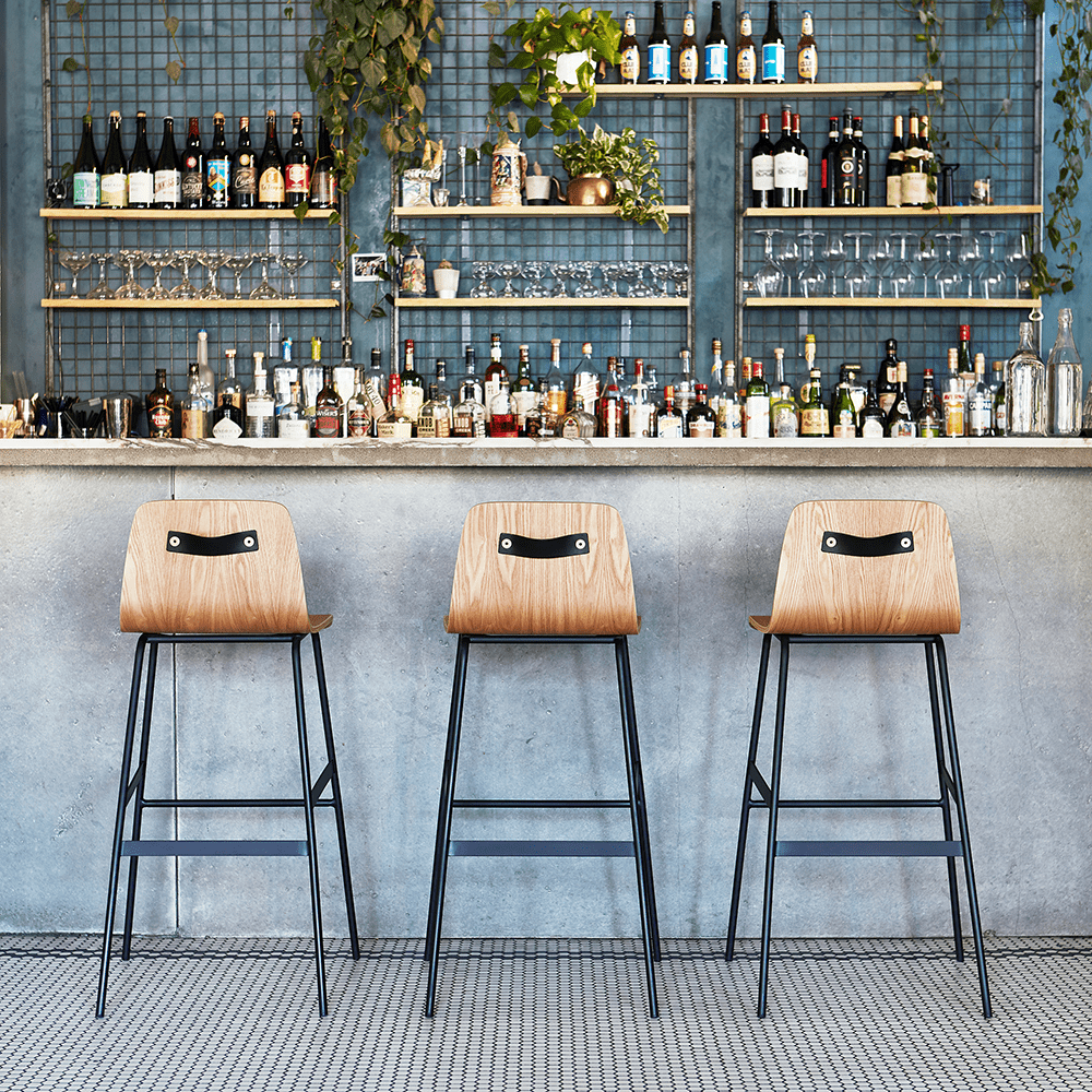 Découvrez la collection de tabourets de bar à Nüspace, alliant style et fonctionnalité. Des designs variés et des matériaux de qualité pour votre espace. Parfaits pour les bars, restaurants et espaces de divertissement.