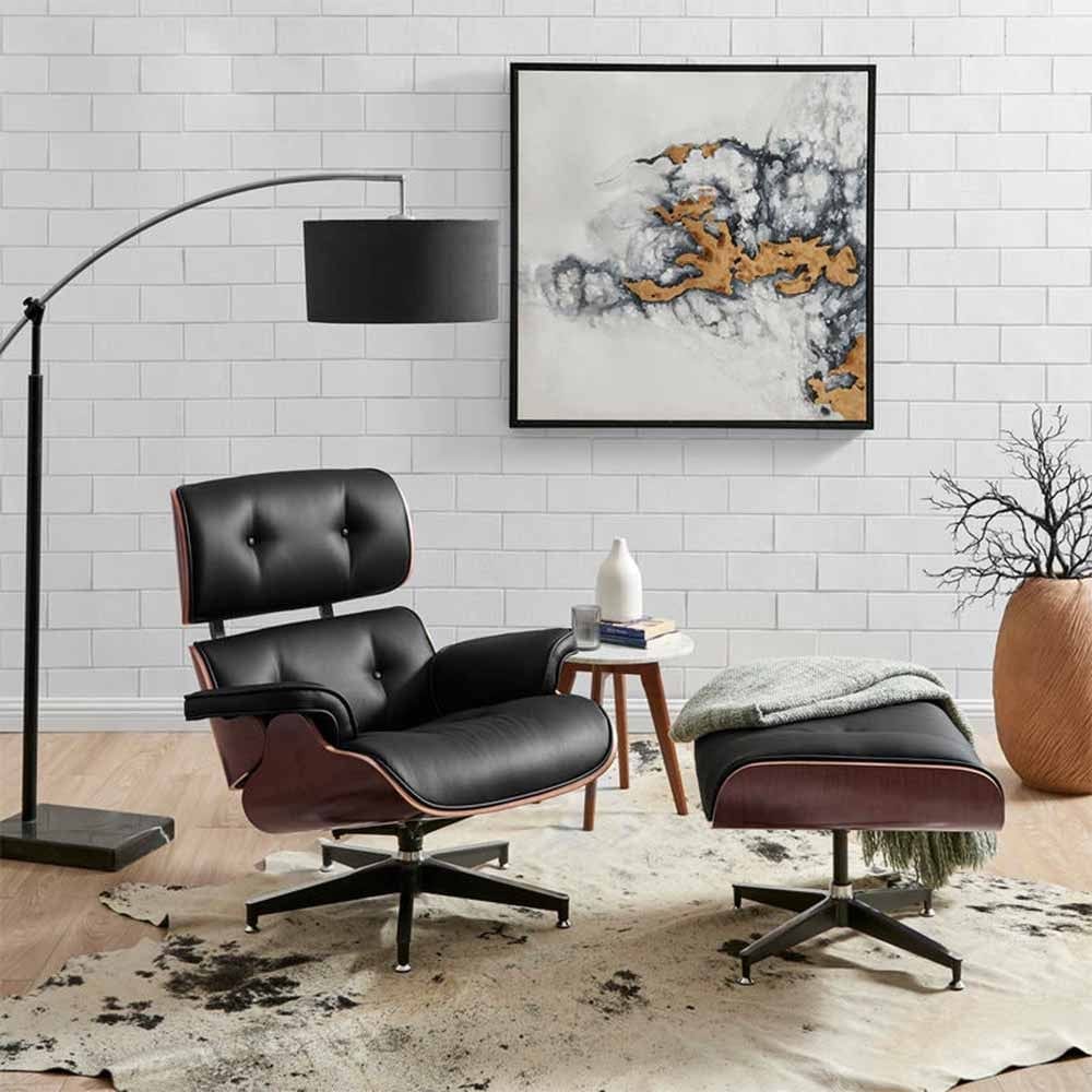 Mid-century modern (MCM) est un mouvement de design d'intérieur, de produit, de design graphique, d'architecture et de développement urbain de 1945 à 1975.