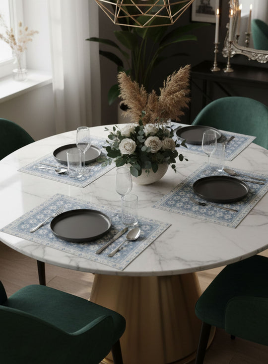 Napperons en vinyle Adama Alma Persan, une touche artistique pour chaque repas. dune bleu