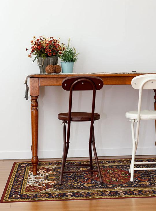 Tapis en vinyle Adama Alma Granada, robustes et conçus pour un usage quotidien. rouge foncé