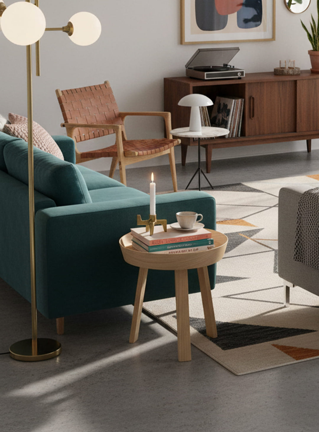 Table d’appoint Around : reproduction iconique en frêne naturel durable.