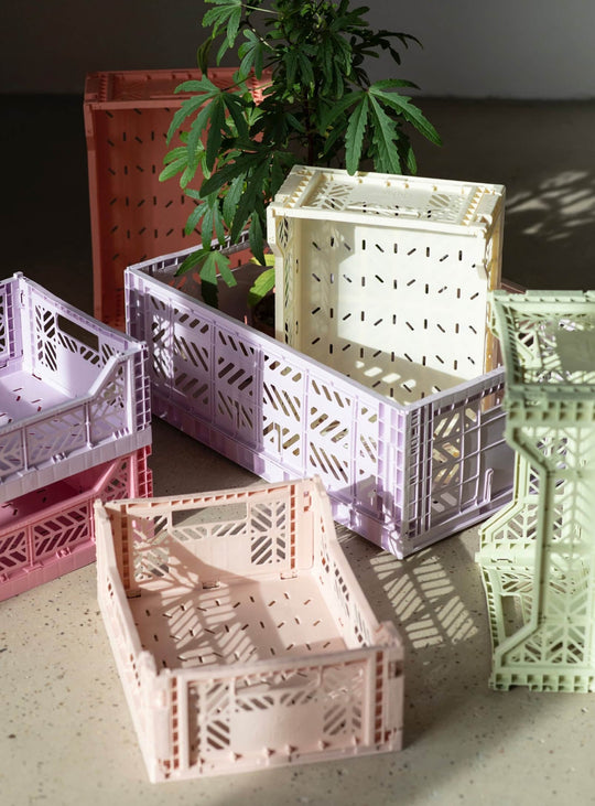 Caisses pliantes Aykasa, rangement modulable et design coloré pour toute la maison.