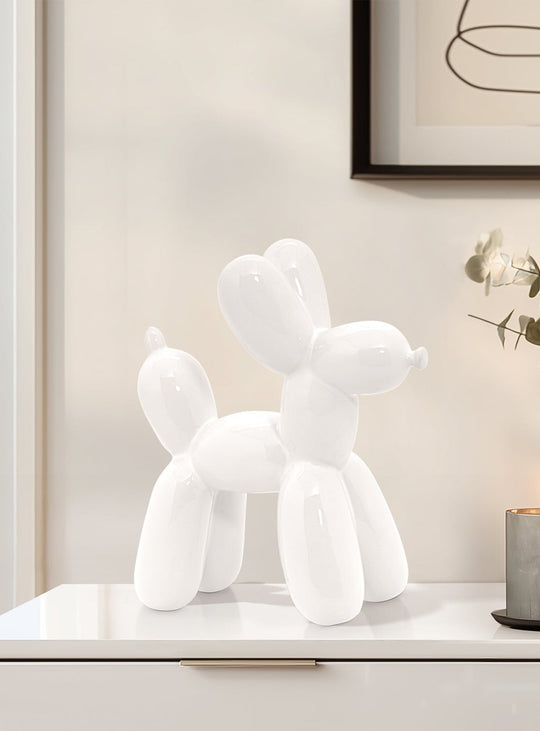 Sculpture en céramique chien ballon : icône joyeuse pour intérieur original. Blanc.