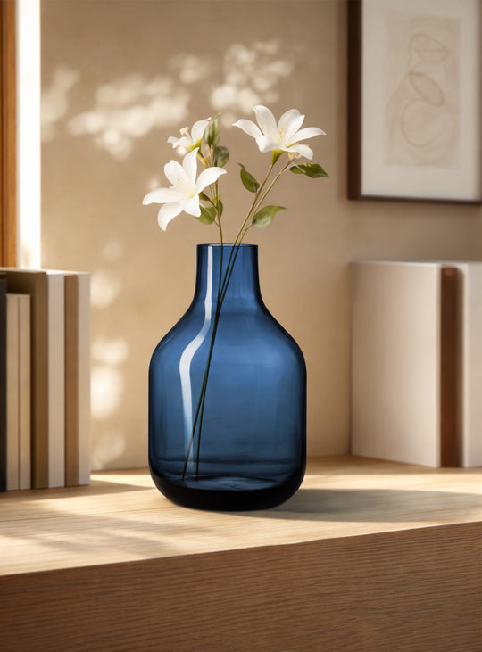 Offrez du caractère à votre déco avec le vase Beau Beau Mini, compact et élégant. bleu, grand