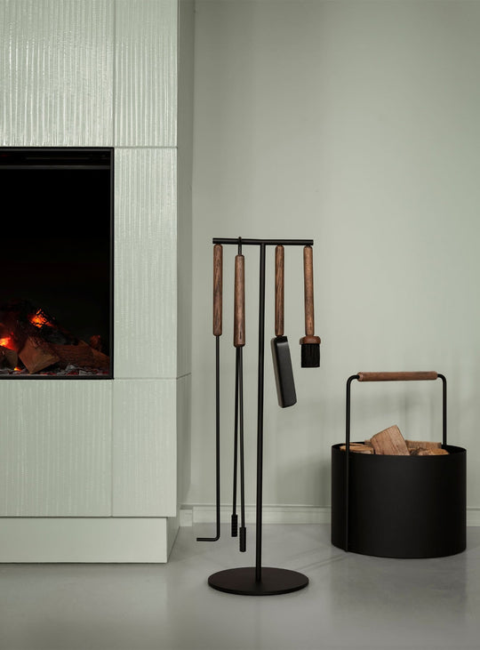 Ensemble d’outils de cheminée Blomus Ashi, design élégant et fonctionnalité parfaite. brun