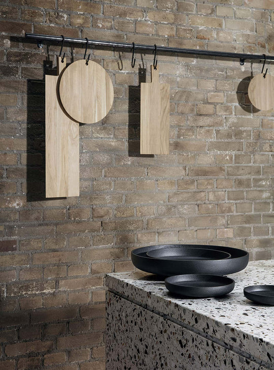 Planche à découper Blomus Borda, design intemporel en bois non traité. 