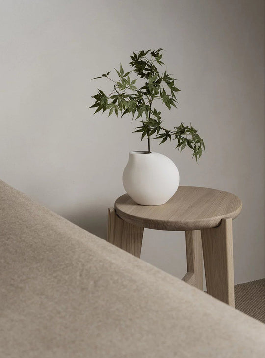 Tabouret Blomus Eli, création durable en bois massif européen.