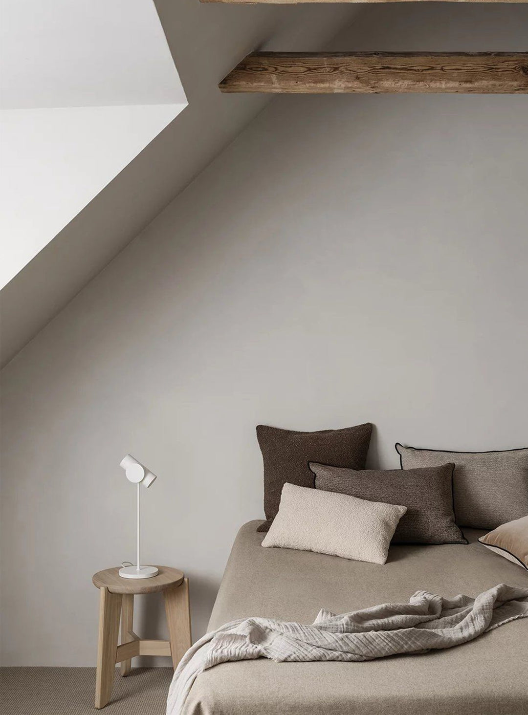 Tabouret Blomus Eli, polyvalent et élégant pour toutes les pièces.