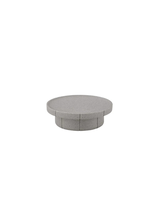 Découvrez le porte-savon Kua de Blomus, un accessoire compact au fini minéral pour la salle de bain. gris