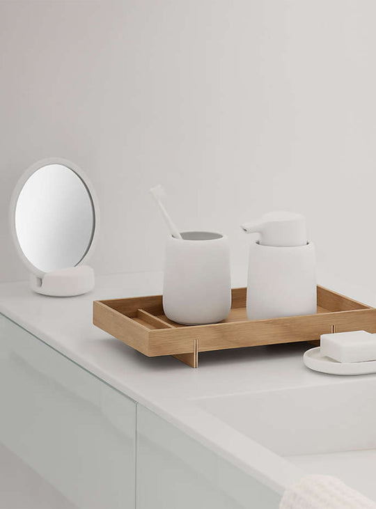 Distributeur de savon SONO blomus : parfait seul ou avec la collection. Blanc.