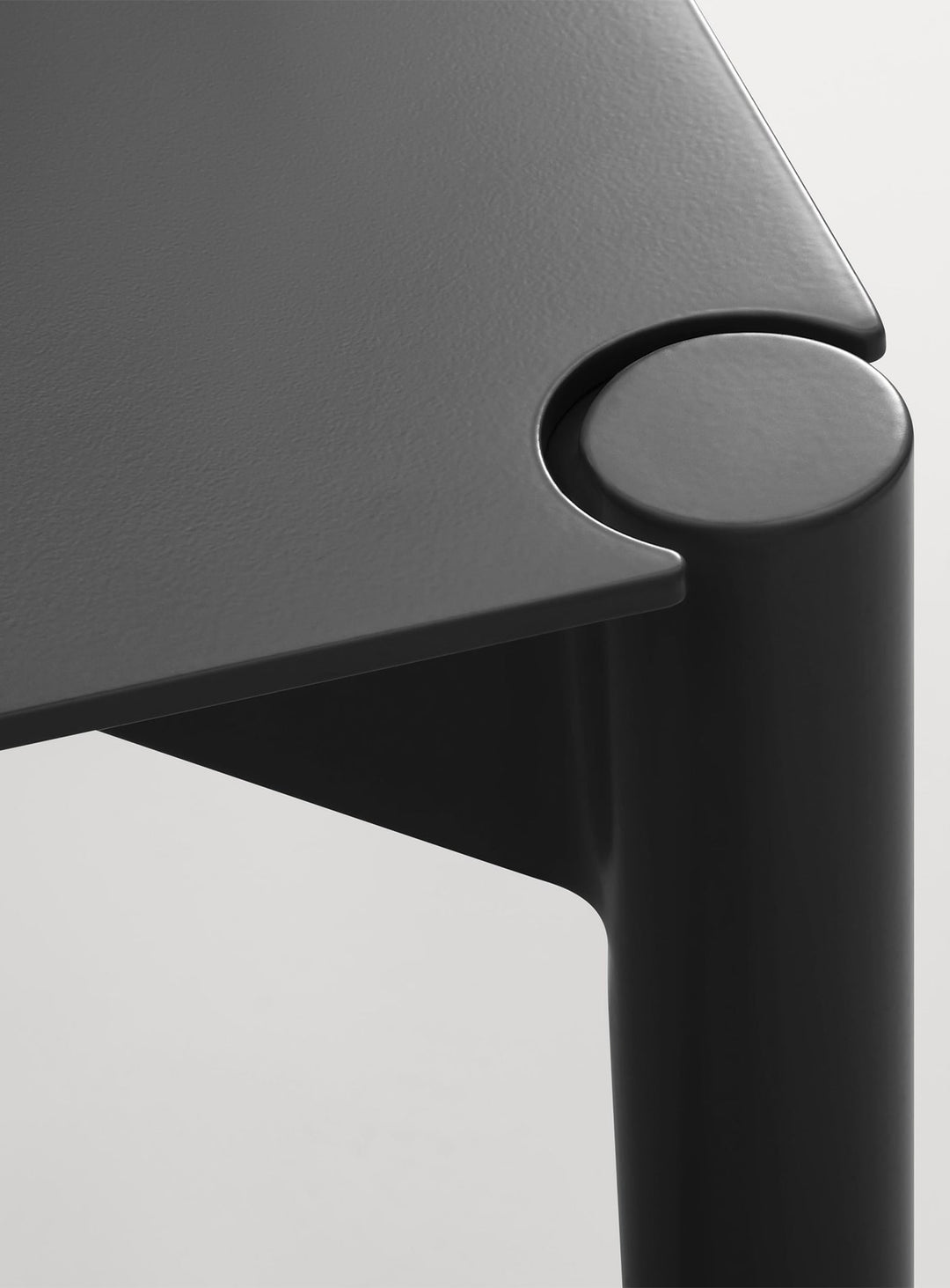 Comeuppance de Blu Dot : table design et durable pour tous les espaces. Noir.