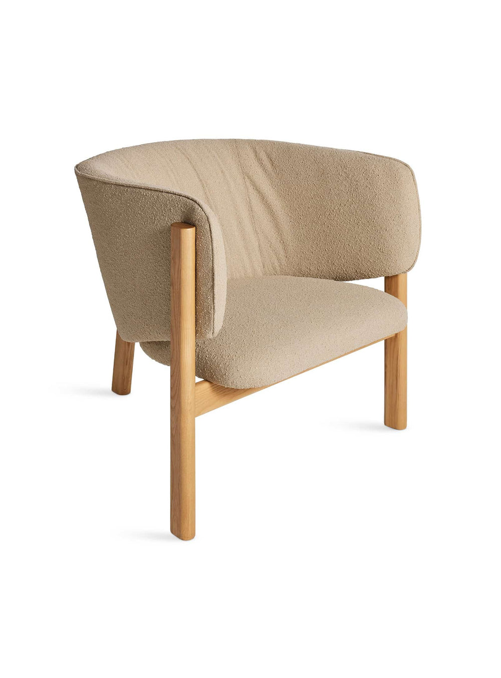 Fauteuil All In Blu Dot : fauteuil moderne, coque rembourrée et bois massif. kelso camel