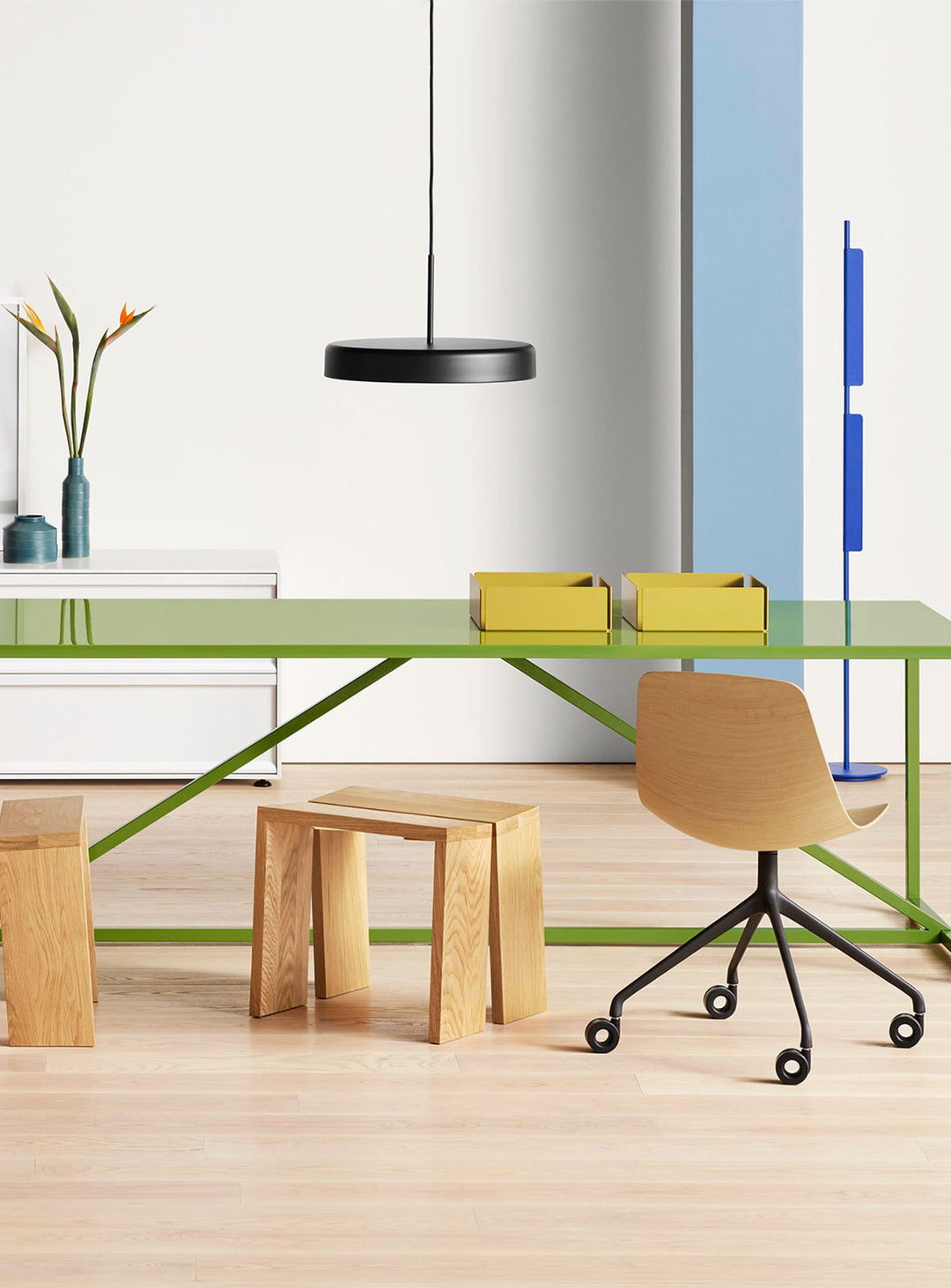 Blu Dot Bobber : suspension LED durable (26 000 h) et design soigné. Noir.