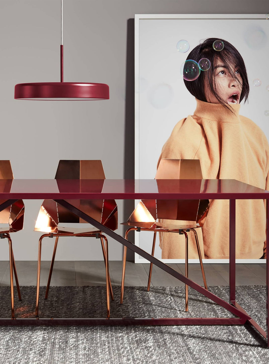 Lampe suspendue Bobber Blu Dot : moderne, pratique et raffinée. Rouge.