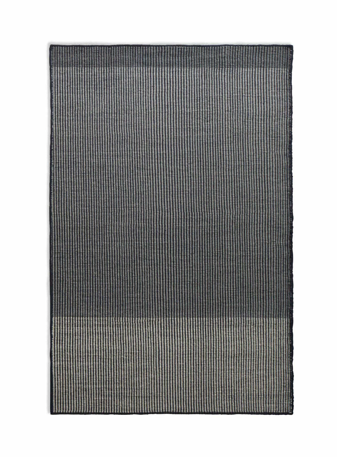 Tapis Bousta signé Blu Dot : lignes subtiles et chaleur artisanale. mix 1