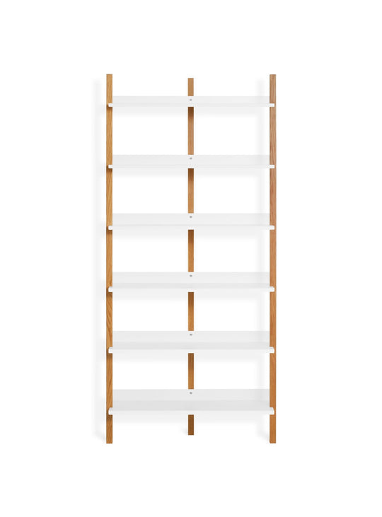 Blu Dot Browser, bibliothèque murale en bois et acier au design raffiné. blanc