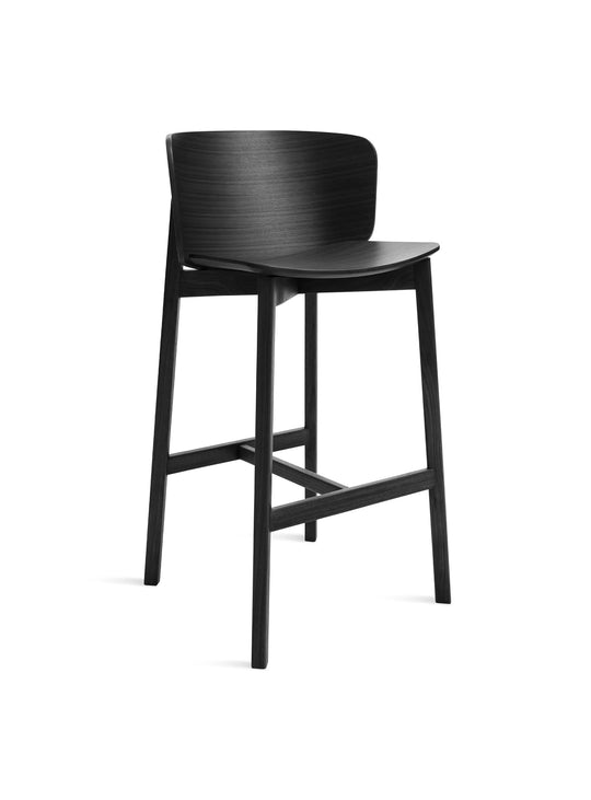 Tabouret de bar Buddy Blu Dot : tabouret design, idéal pour bar ou cuisine. frene noir