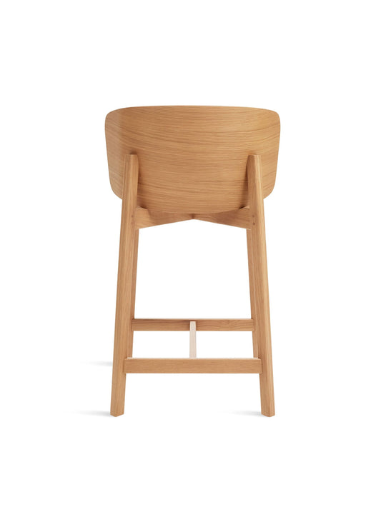 Tabouret de comptoir Buddy Blu Dot : tabouret contemporain, bois et lignes douces. chene blanc