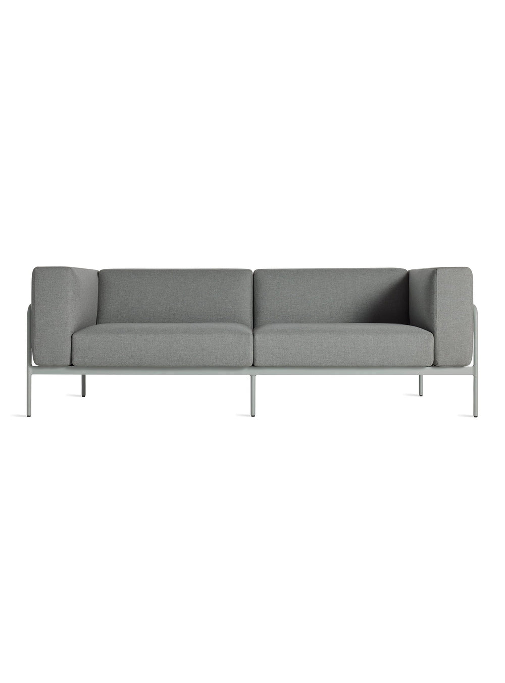 Sofa Cache Blu Dot : sofa outdoor élégant, structure aluminium et coussins Sunbrella®. toohey breezy blue