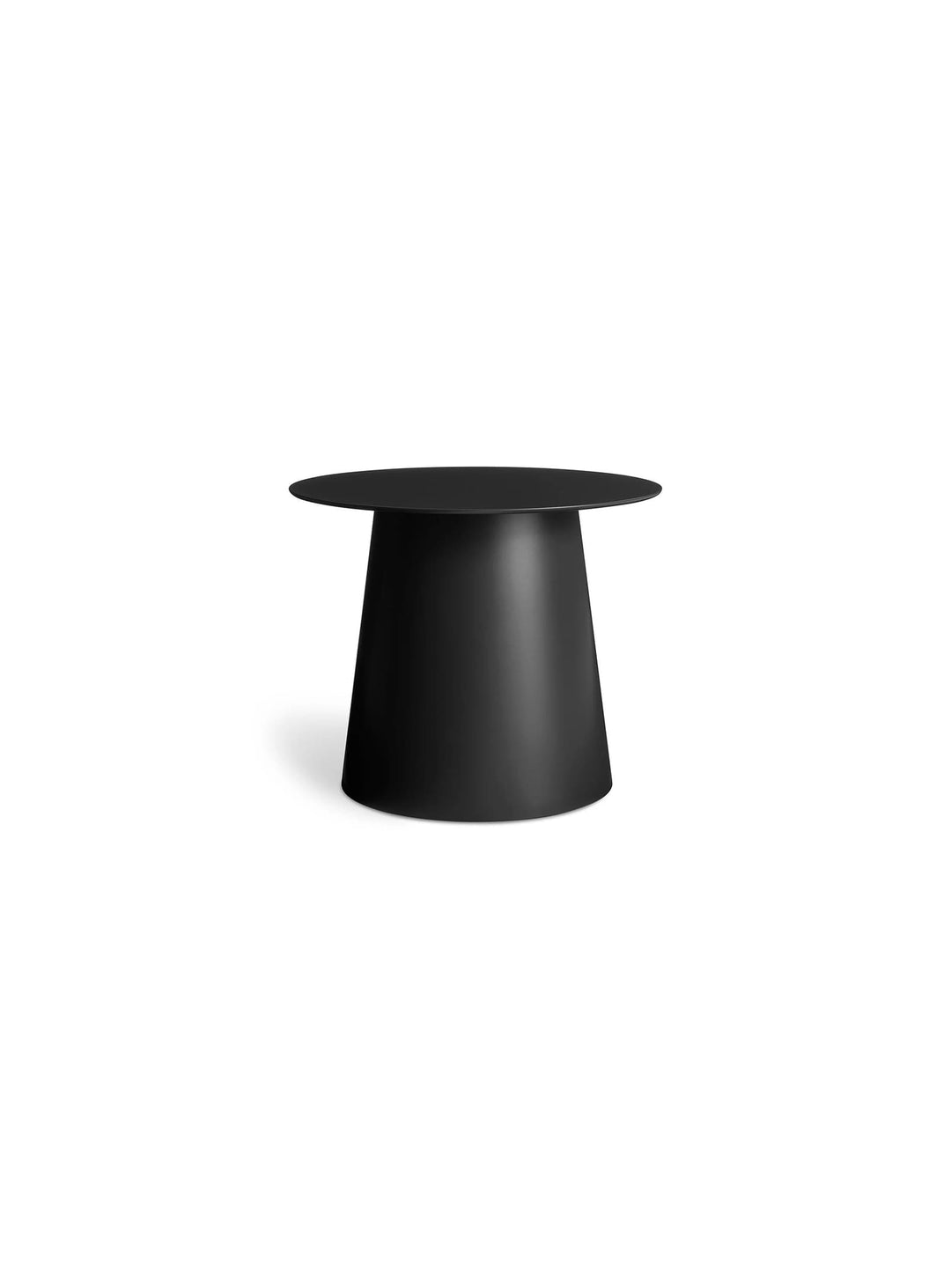 Table d'appoint Circula Cocktail Blu Dot, un design minimaliste adapté à tous les espaces. oblivion