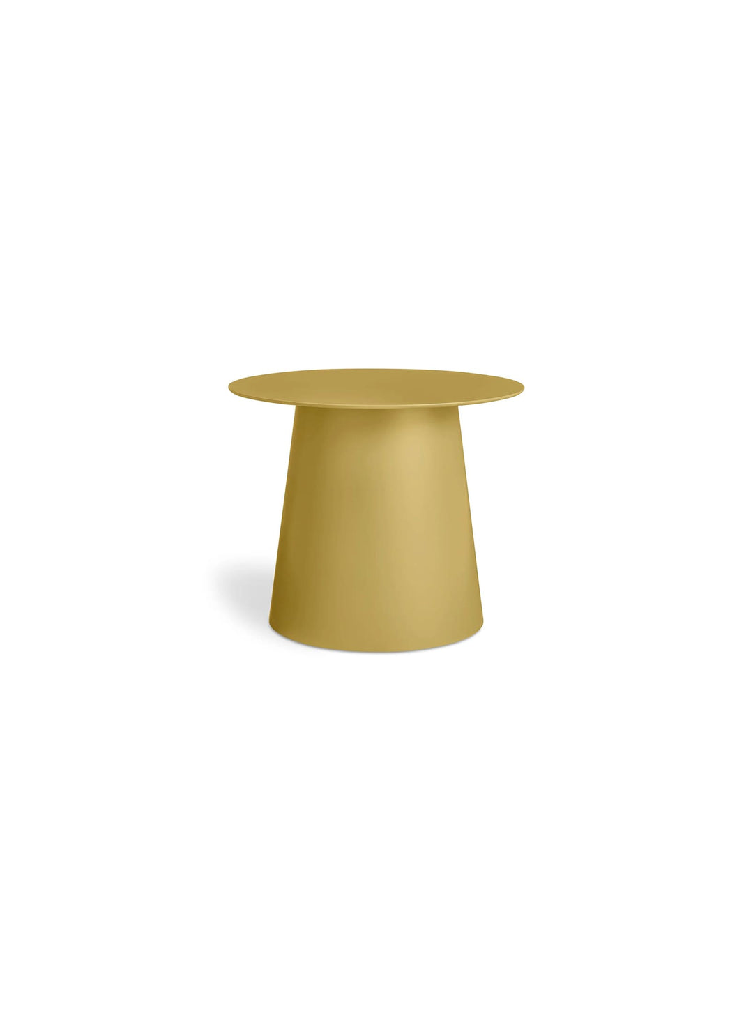 Table d'appoint Circula Cocktail Blu Dot, une table basse contemporaine au style épuré. ocre