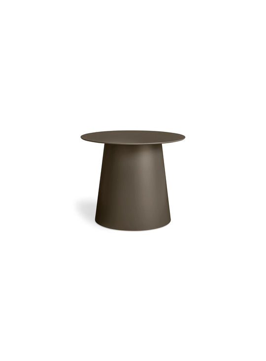 Table d'appoint Circula Cocktail Blu Dot, disponible dans plusieurs coloris tendance. olive foncé