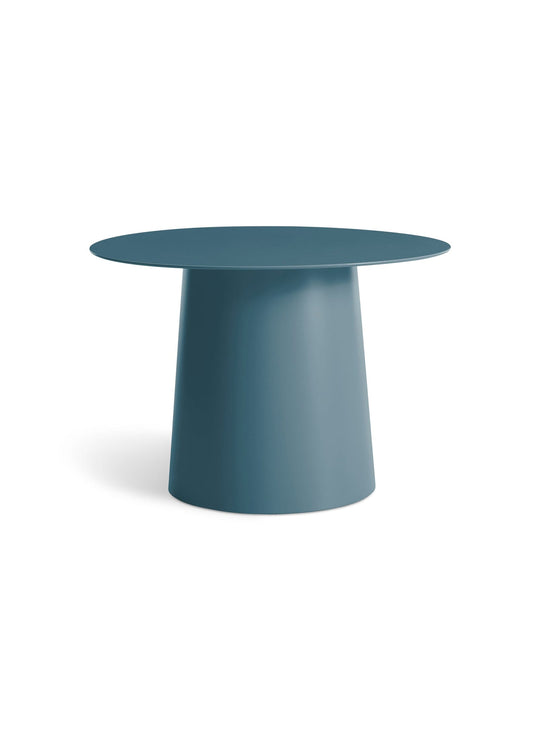 Circula Blu Dot : la petite table design et polyvalente qu’il vous faut. Bleu marine.