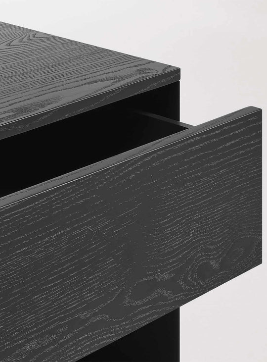 Table de chevet Dally Blu Dot, un meuble contemporain livré entièrement assemblé. noir