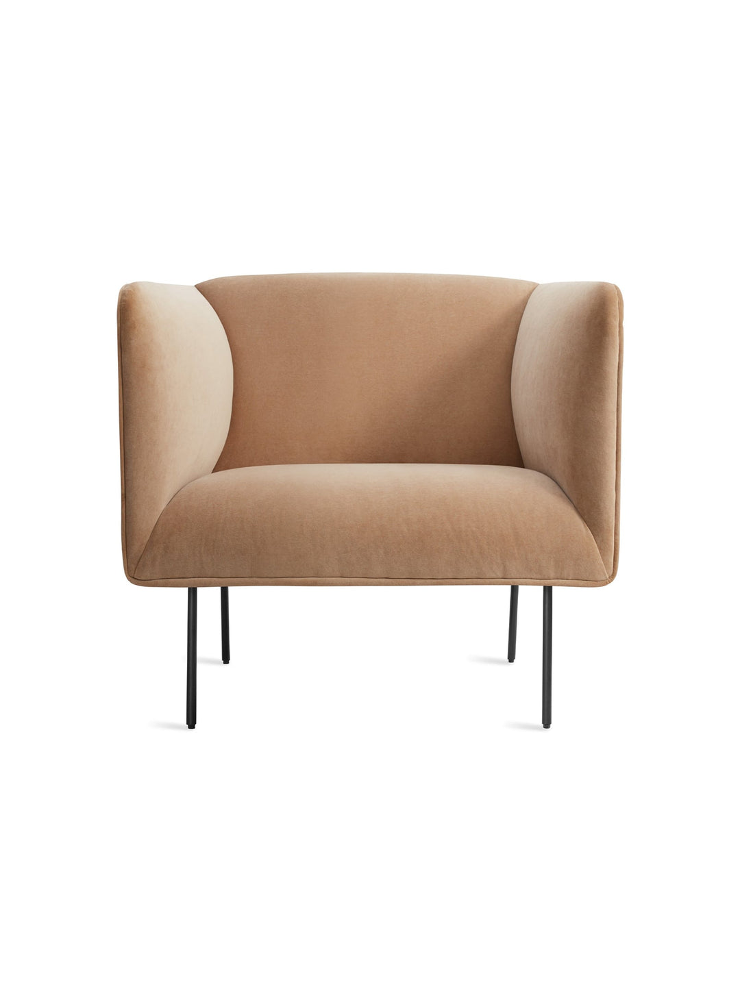 Fauteuil Dandy Blu Dot : confort précis, structure solide et style contemporain. velours camel