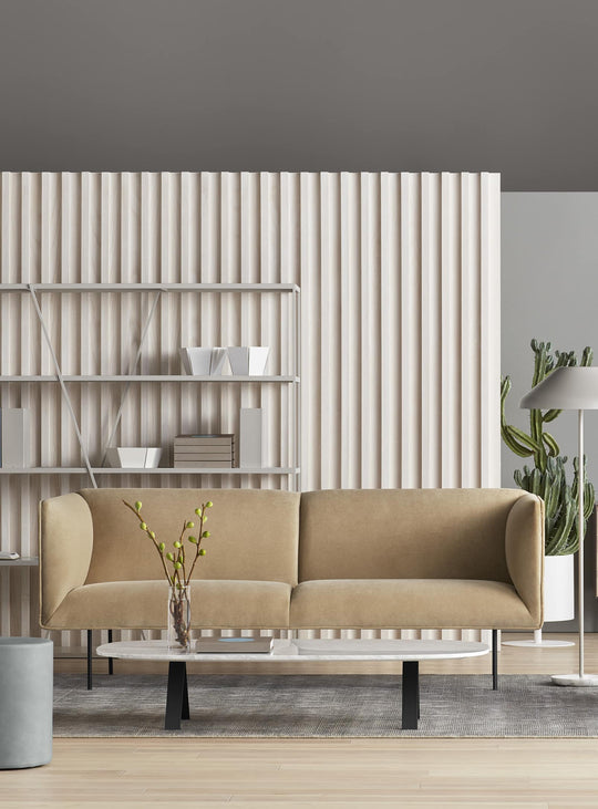 Sofa Dandy Blu Dot : élégance subtile et confort sur mesure dans chaque détail. velours camel