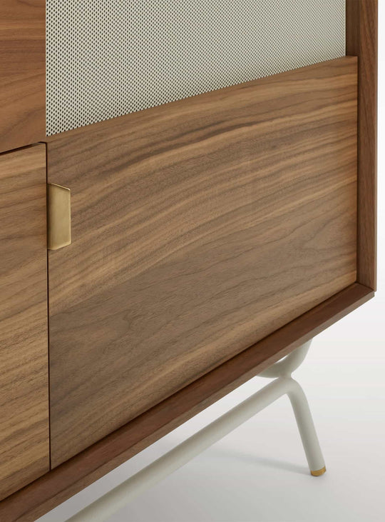 Buffet Dang Blu Dot : un buffet fonctionnel au charme rétro contemporain. noyer