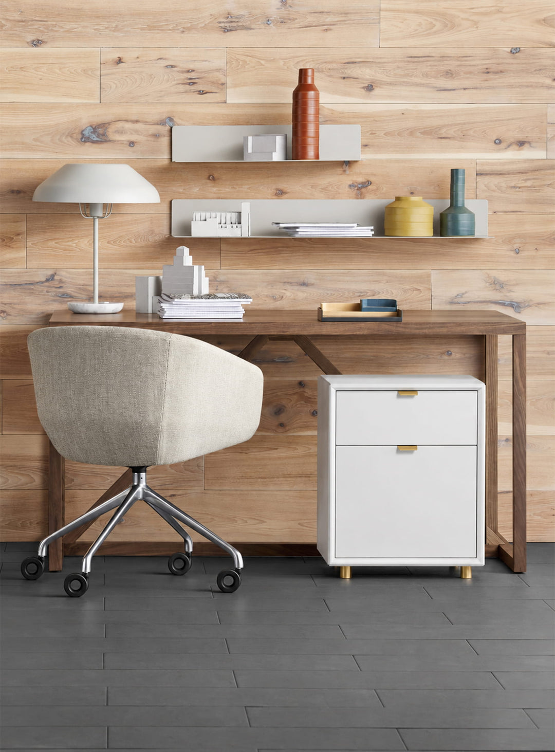 Classeur à tiroirs Dang de Blu Dot avec rangement pour dossiers suspendus et fermeture douce. blanc