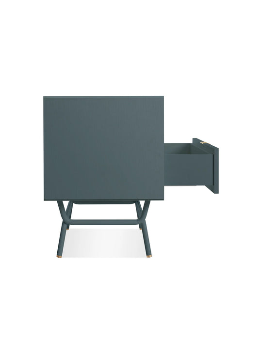 Table de chevet Blu Dot Dang, finitions soignées sous tous les angles. bleu marine
