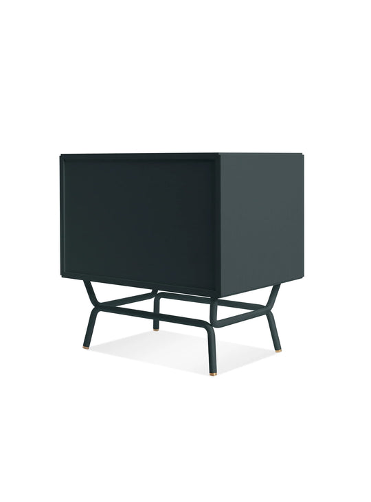 Table de chevet Blu Dot Dang, design minimaliste et grande qualité. vert marine
