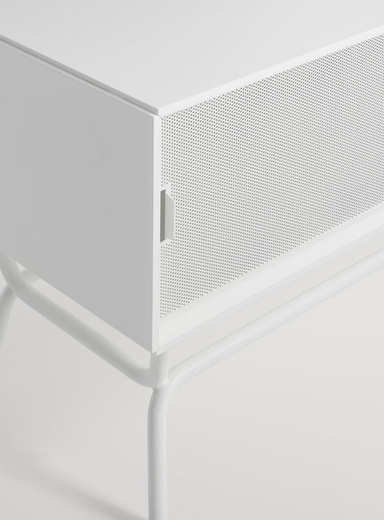 Dang de Blu Dot : meuble TV design et bien pensé jusque dans les détails. Blanc.