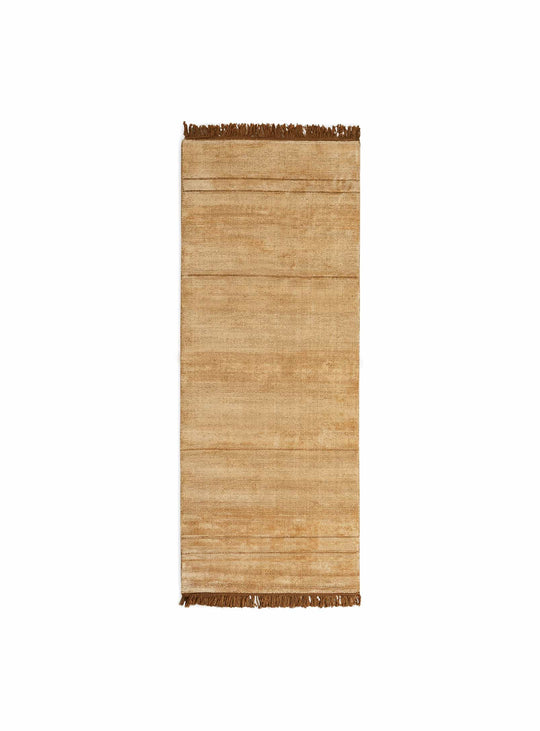 Tapis Fancy Blu Dot : éclat discret, texture douce et élégance naturelle. Or