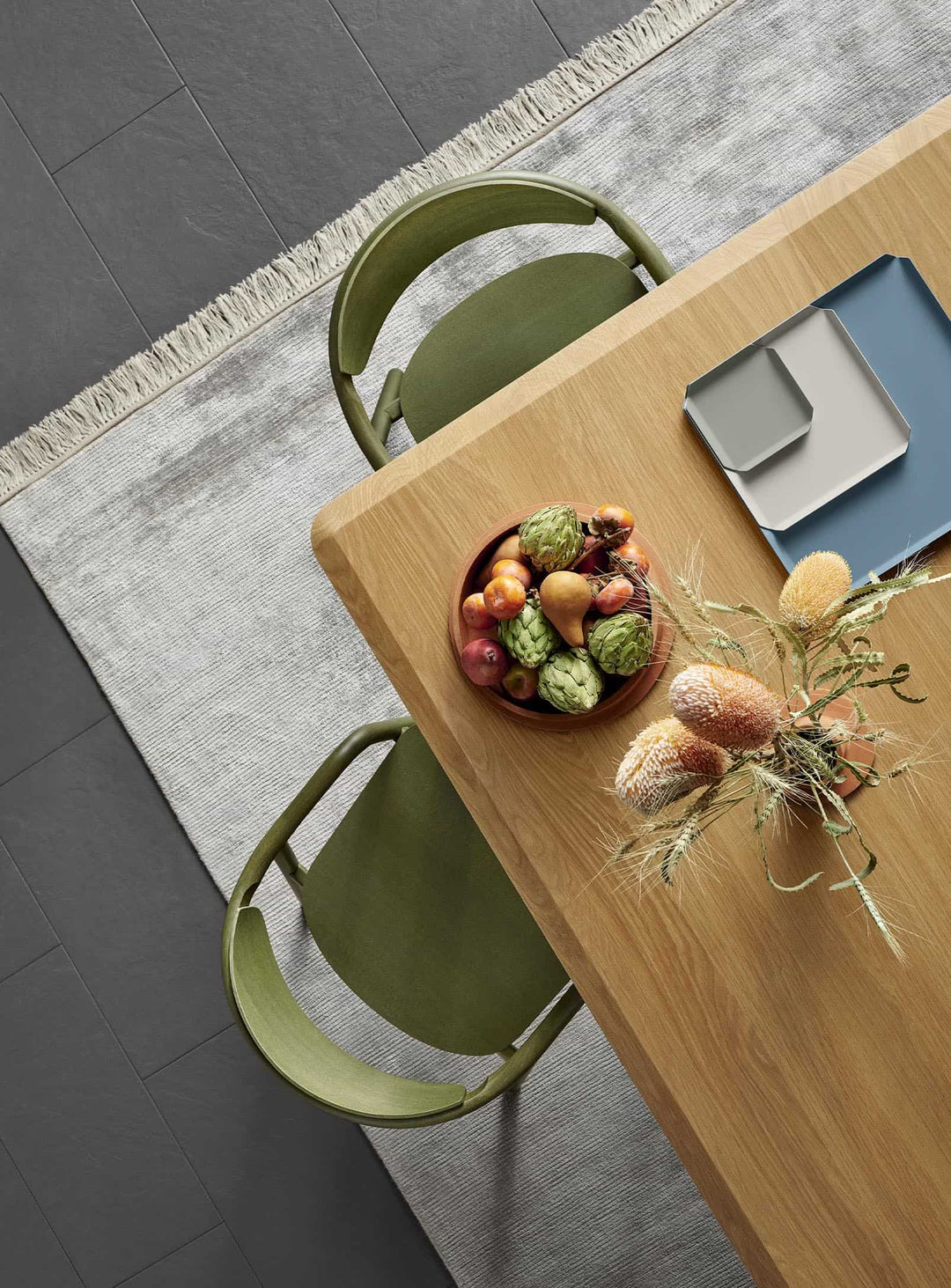 Blu Dot Fancy : tapis artisanal à la texture douce et au look chic. Bleu glace