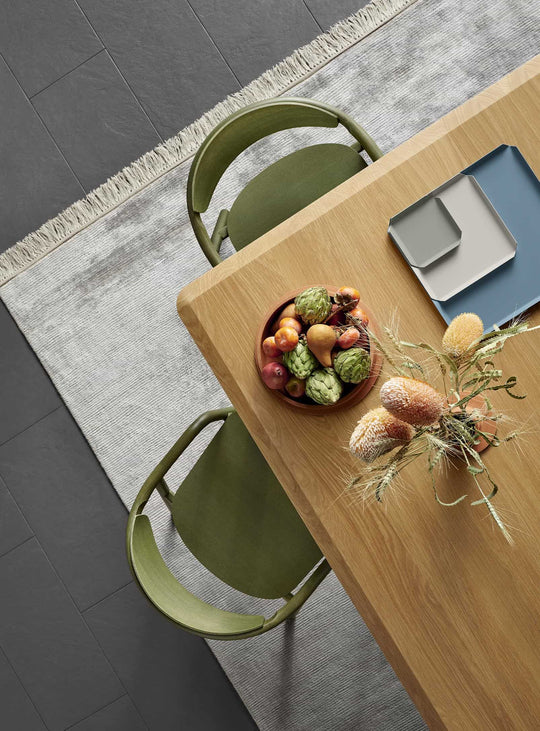 Blu Dot Fancy : tapis artisanal à la texture douce et au look chic. Bleu glace