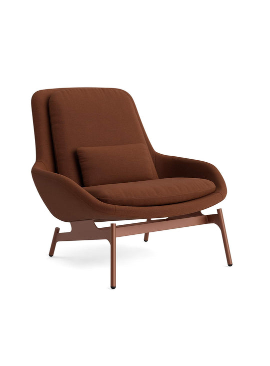 Optez pour le fauteuil Blu Dot Field, pensé pour la détente et le confort. maharam mode in pathway