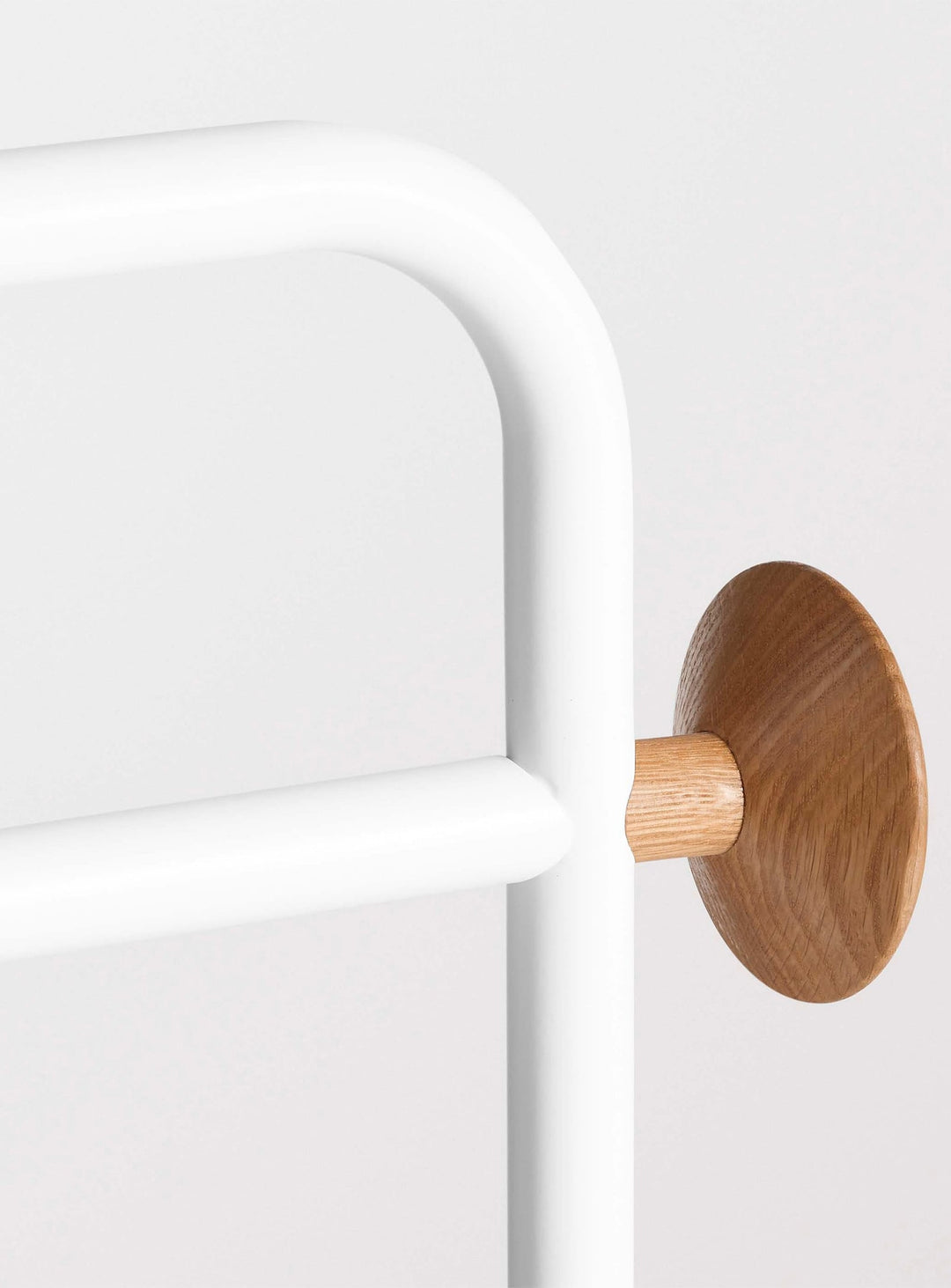 Blu Dot Garden Party : rangement aérien au charme contemporain. blanc