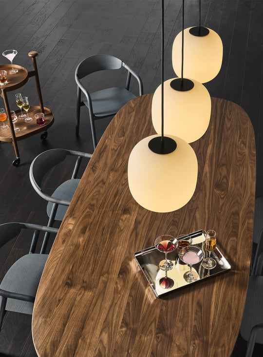 Table Good Times Blu Dot : table à manger design bois, style moderne et élégant. noyer