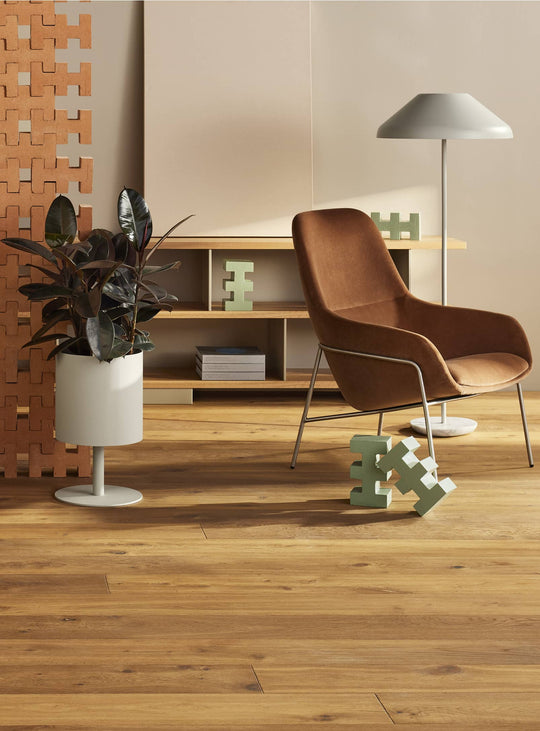 Happy Day, rangement élégant et architectural par Blu Dot. gris, chene