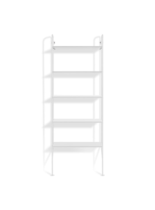 Blu Dot Hitch : bibliothèque élégante en acier et bois pour tous intérieurs. Blanc