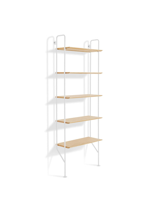 Blu Dot Hitch : bibliothèque en noyer, chêne blanc ou finition laquée. Blanc et chêne blanc.