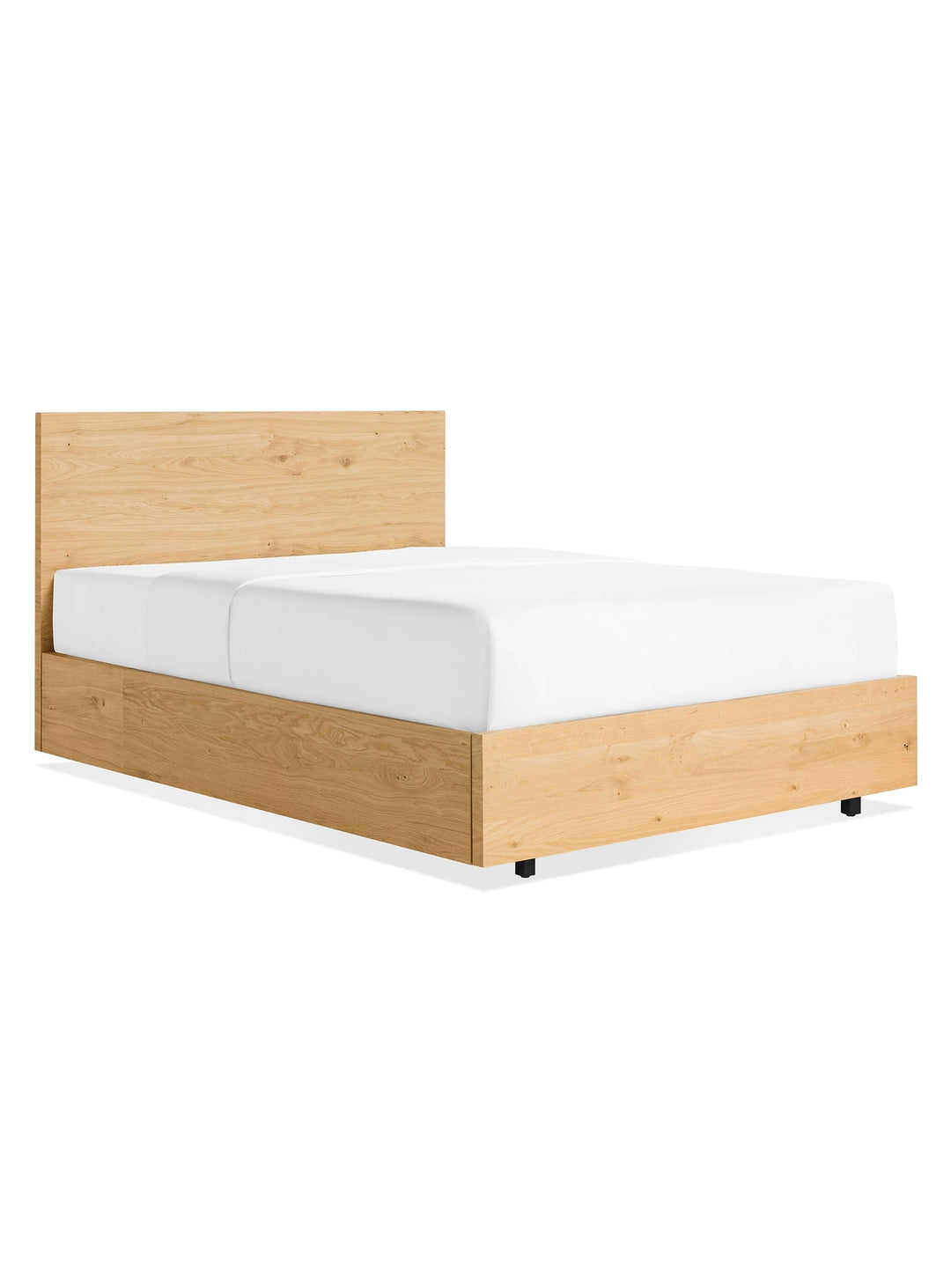 Optimisez votre chambre avec le lit Homecoming de Blu Dot et ses tiroirs spacieux. Chene